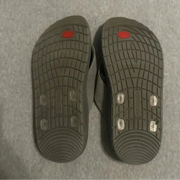Hey Dude Milo gray flip flops size L10/M8 - Picture 4 of 5
